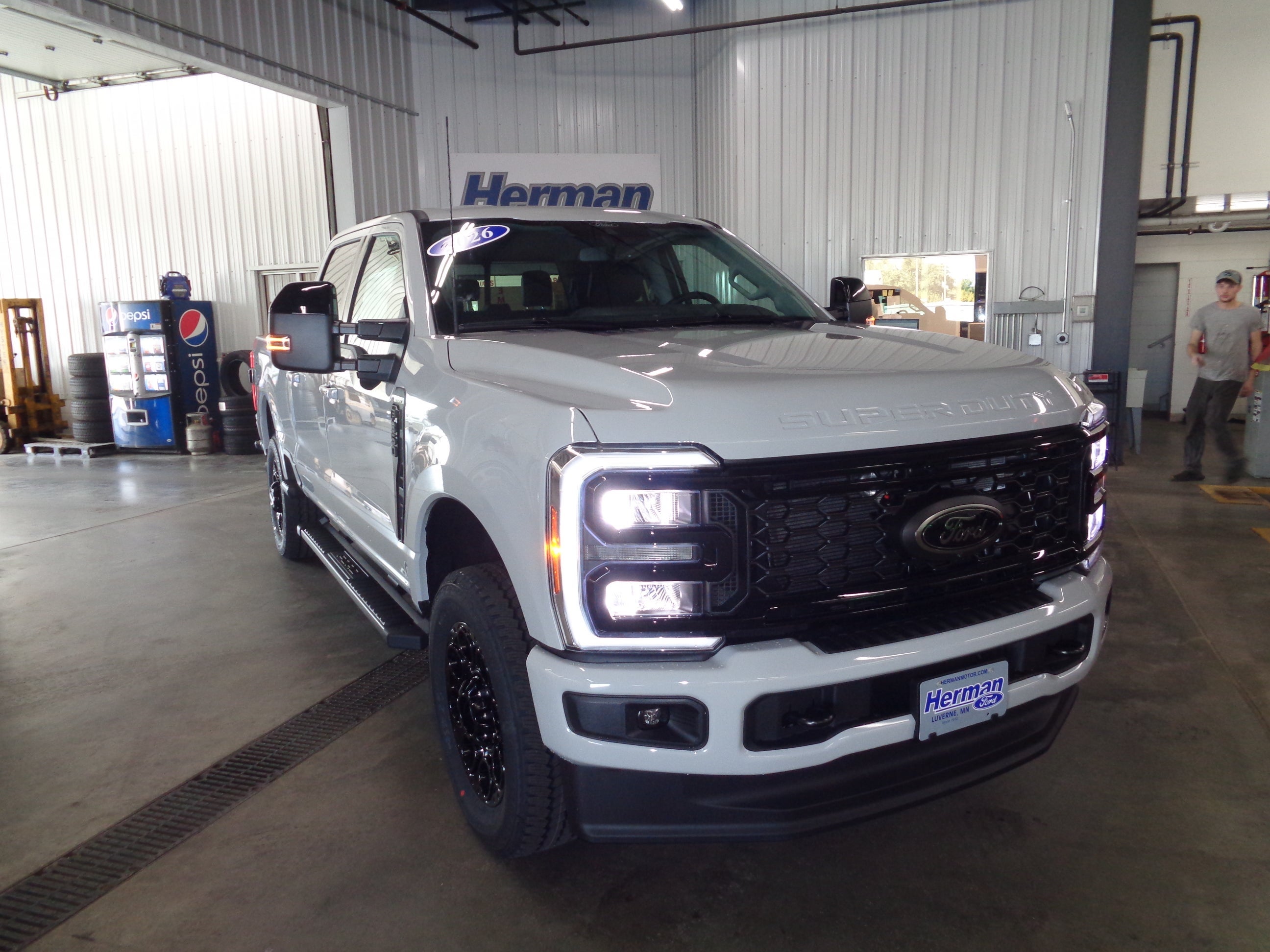 2026 Ford Super Duty F-350® Lariat®