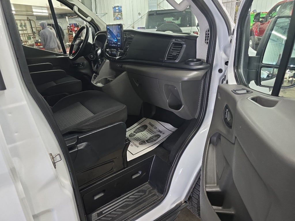 2023 Ford Transit Wagon Base