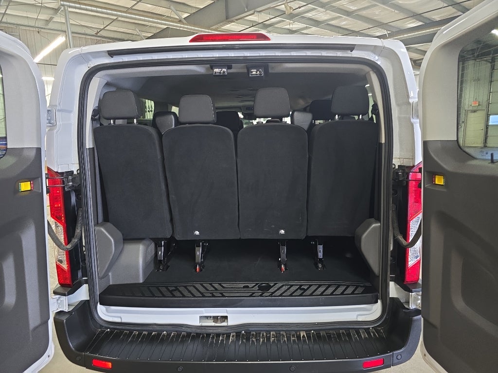 2023 Ford Transit Wagon Base