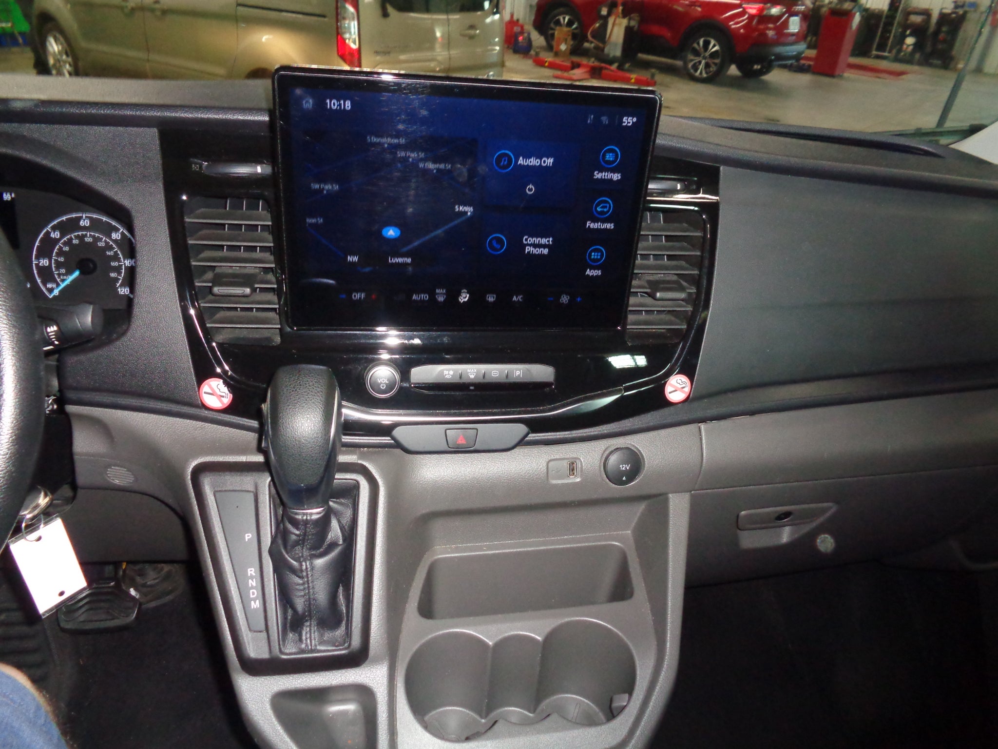 2024 Ford Transit Wagon XLT