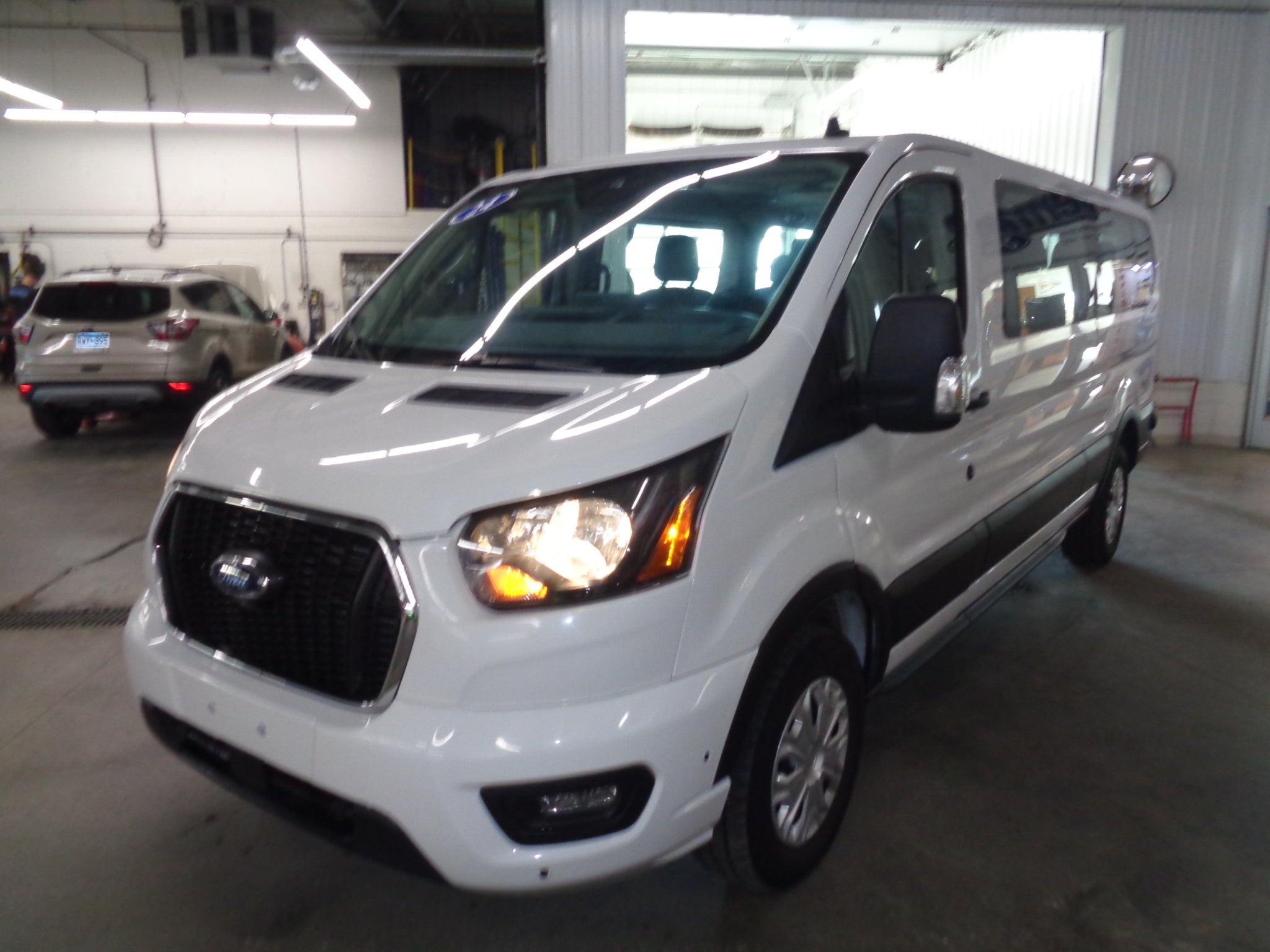 2024 Ford Transit Wagon XLT