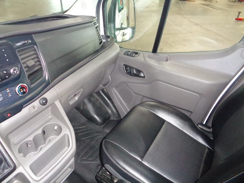 2023 Ford Transit Wagon XL