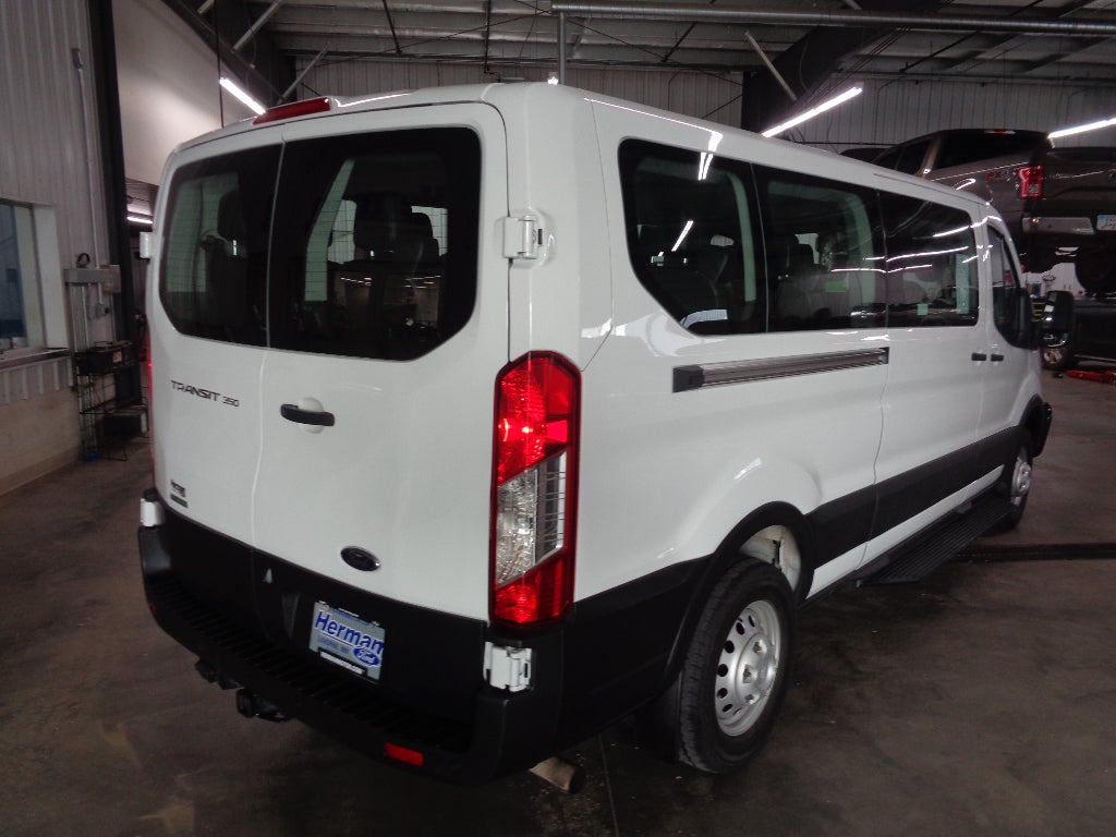 2023 Ford Transit Wagon XL