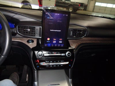 2023 Ford Explorer Platinum