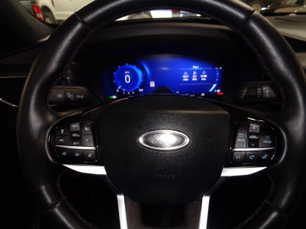 2023 Ford Explorer Platinum