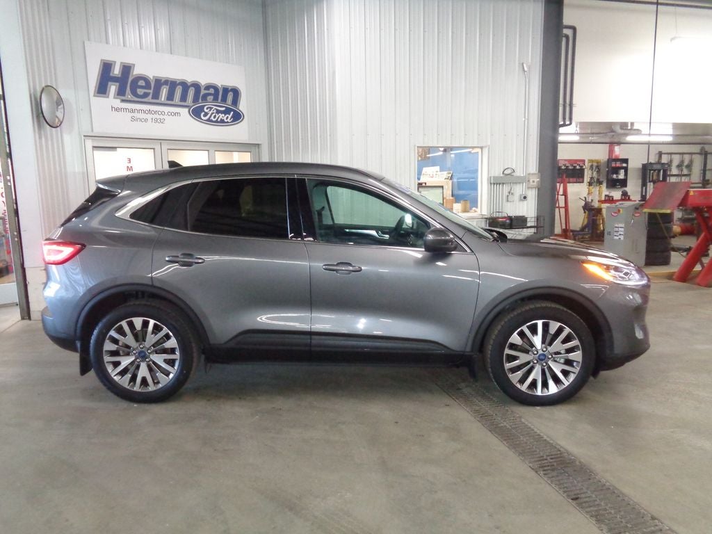 2022 Ford Escape Titanium
