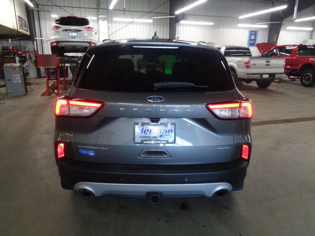 2022 Ford Escape Titanium