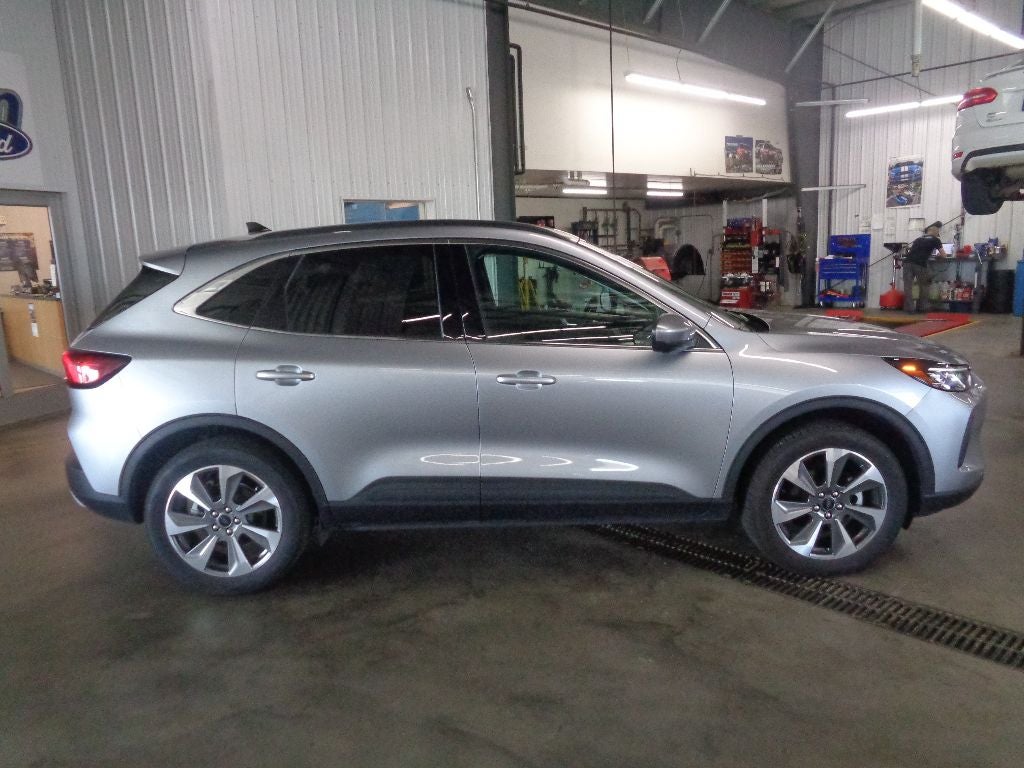 2024 Ford Escape Platinum