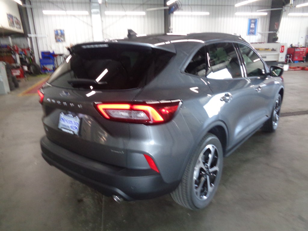 2025 Ford Escape ST Line Select