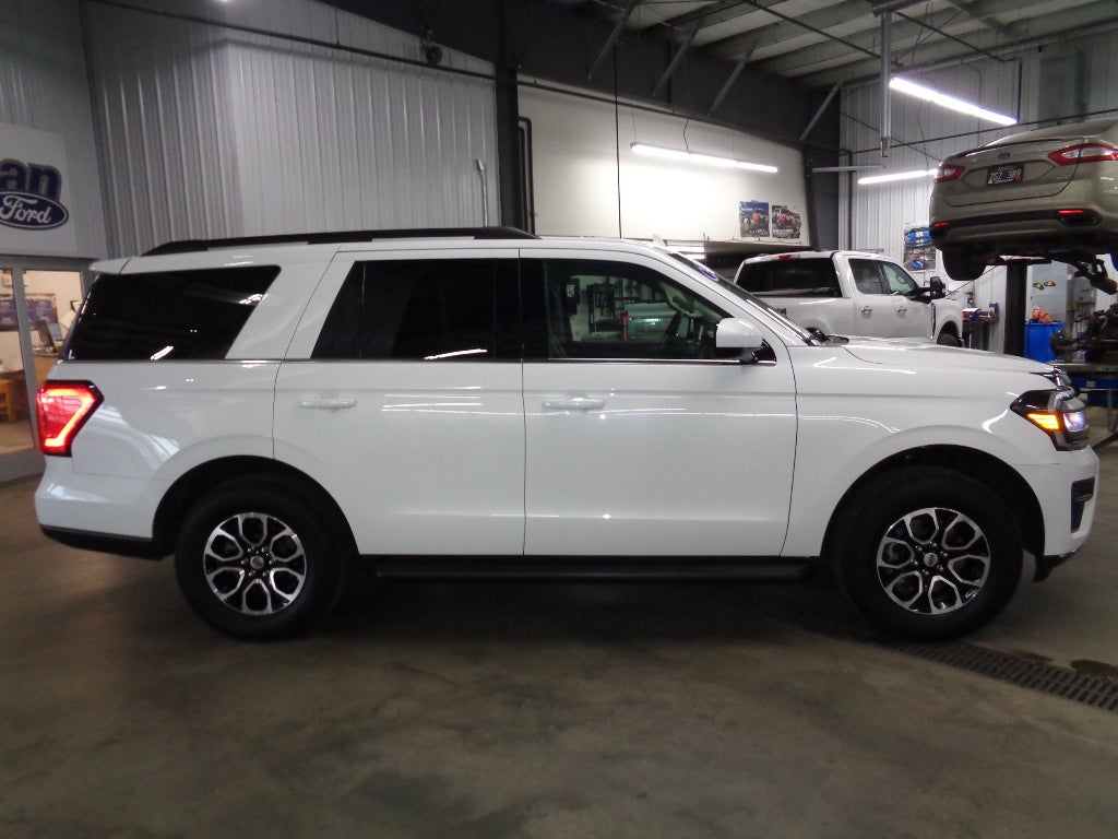 2024 Ford Expedition XLT