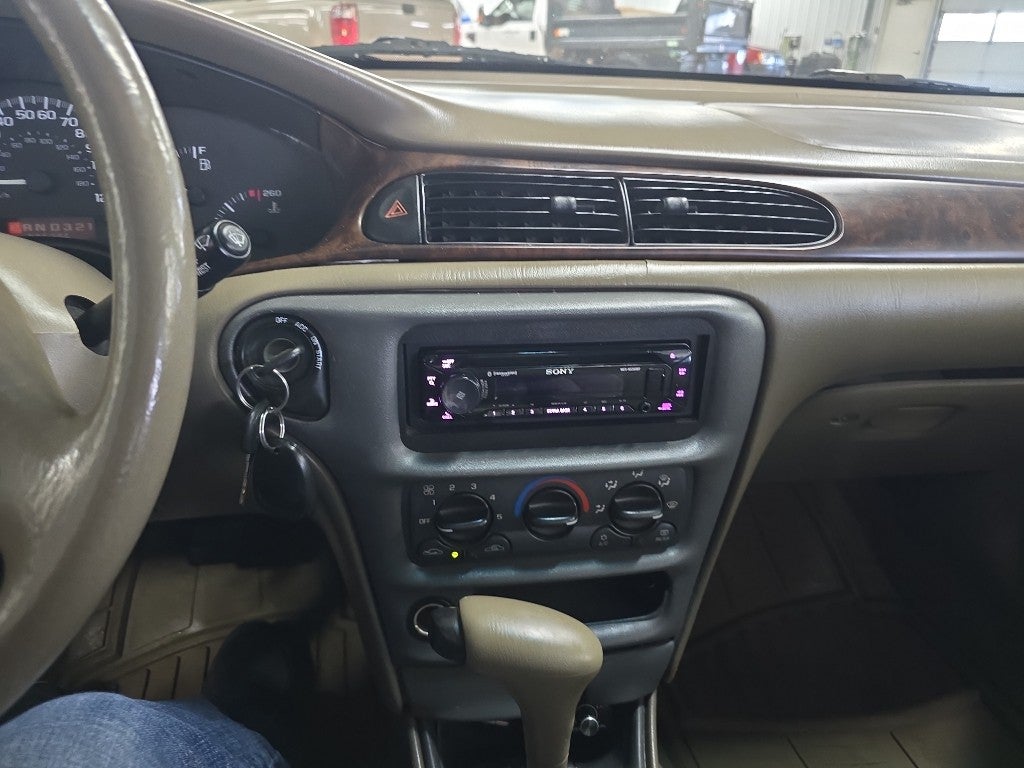 1997 Chevrolet Malibu LS