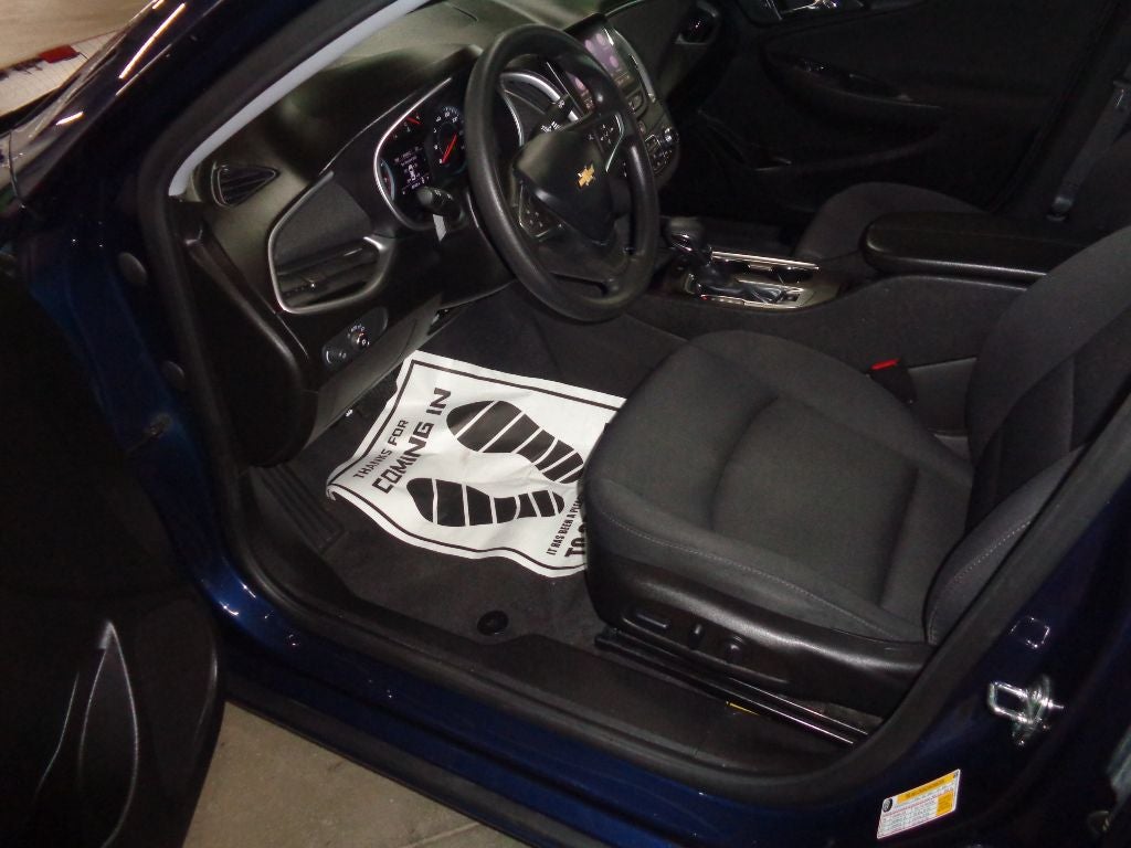 2022 Chevrolet Malibu LT (1LT)