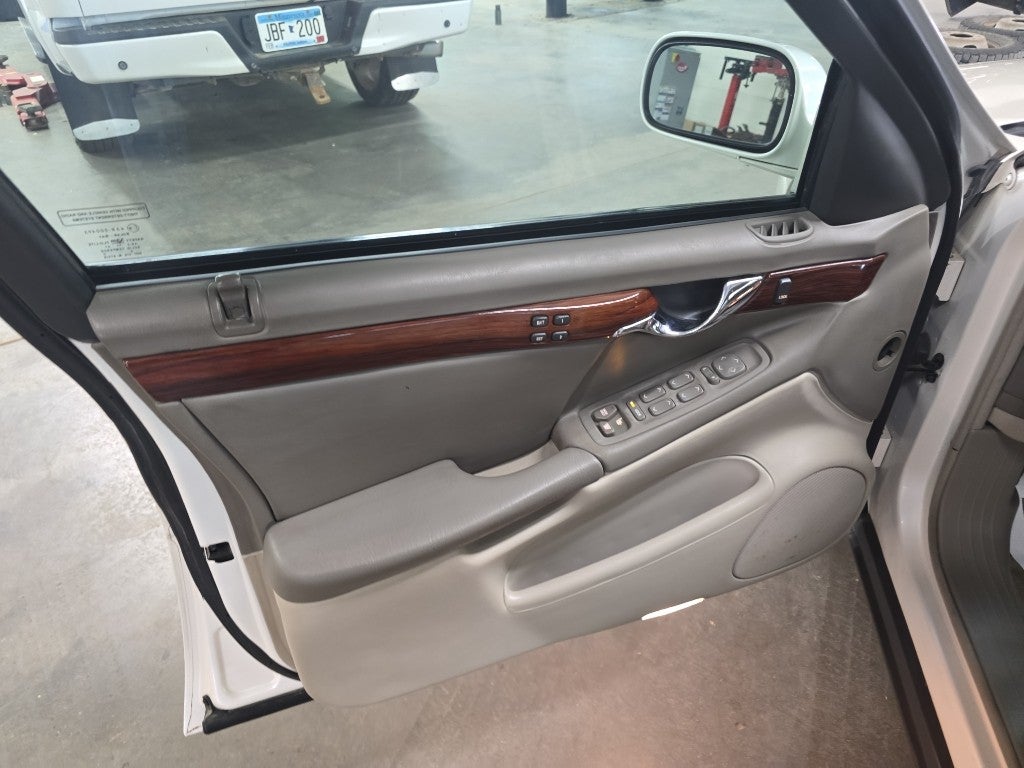 2003 Cadillac Deville Base