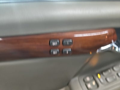 2003 Cadillac Deville Base