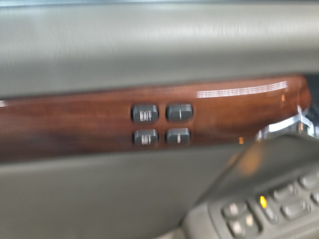 2003 Cadillac Deville Base