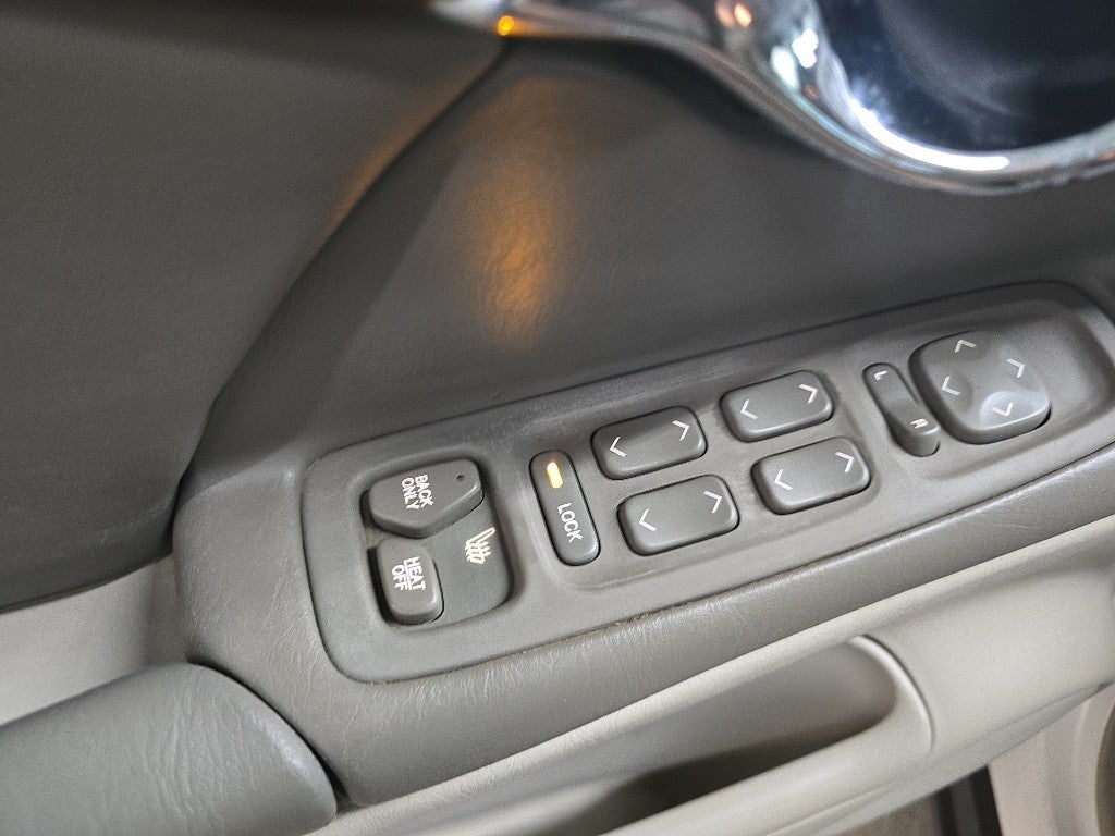 2003 Cadillac Deville Base