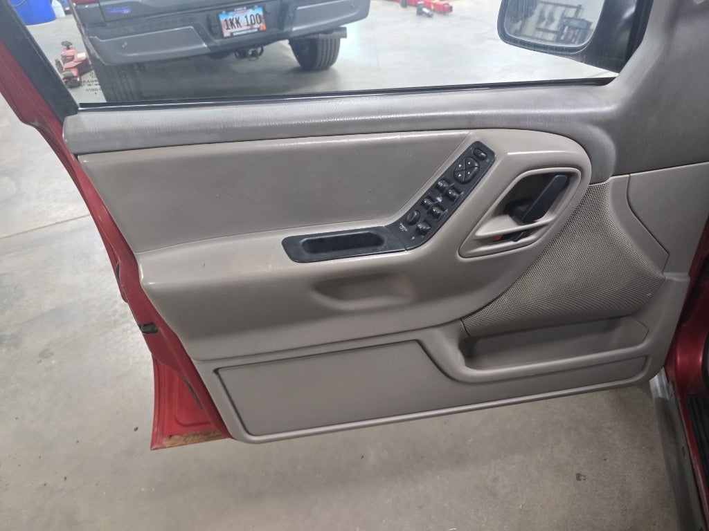 2002 Jeep Grand Cherokee Laredo