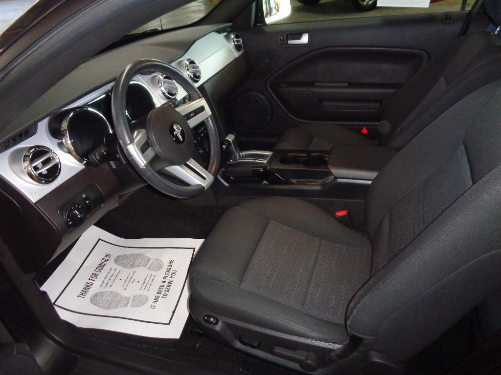 2007 Ford Mustang Base