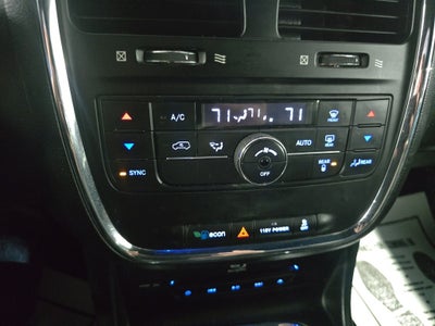 2014 Chrysler Town & Country S