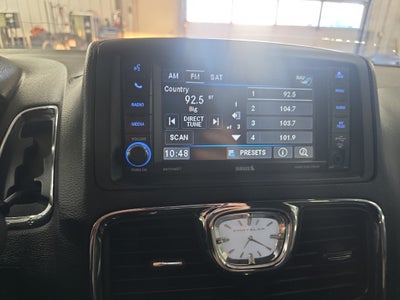 2014 Chrysler Town & Country S