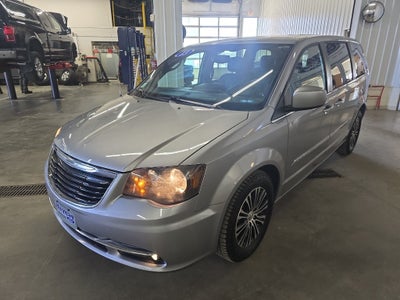 2014 Chrysler Town & Country S