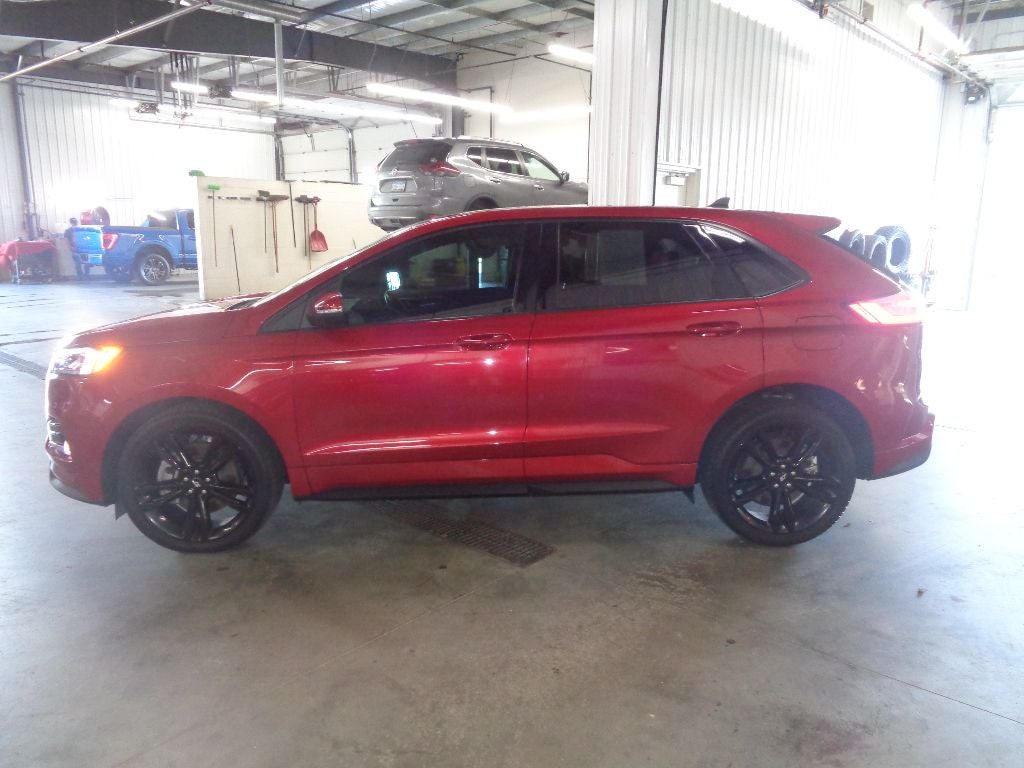 2022 Ford Edge ST