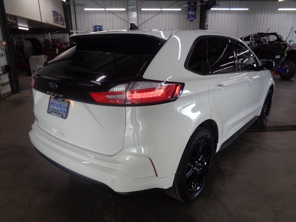 2024 Ford Edge ST-Line
