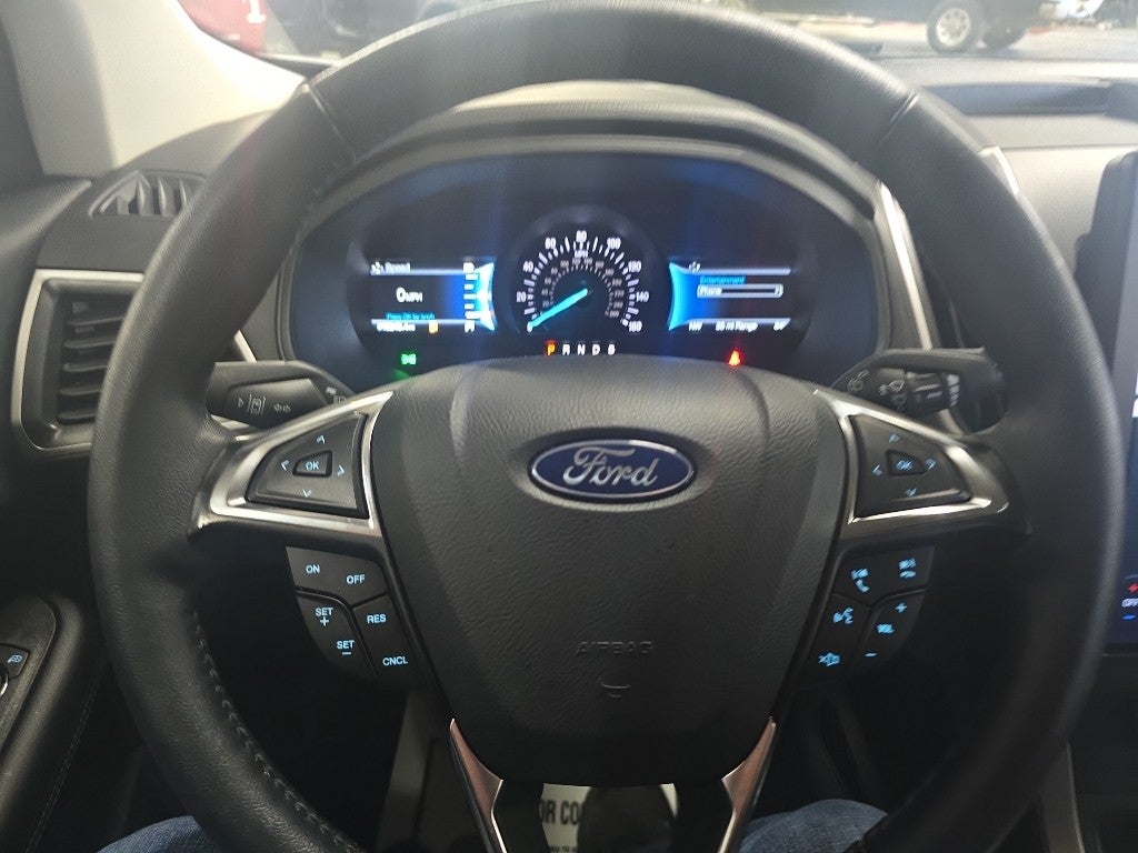 2024 Ford Edge Base