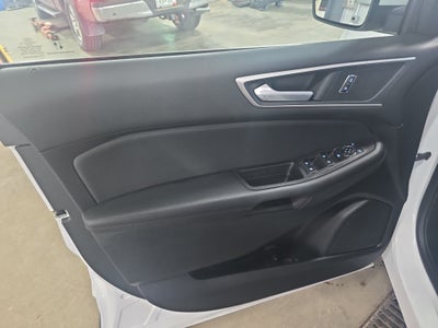 2024 Ford Edge Base