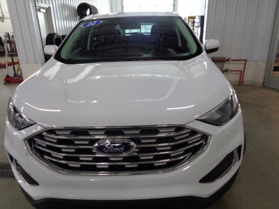 2022 Ford Edge Base