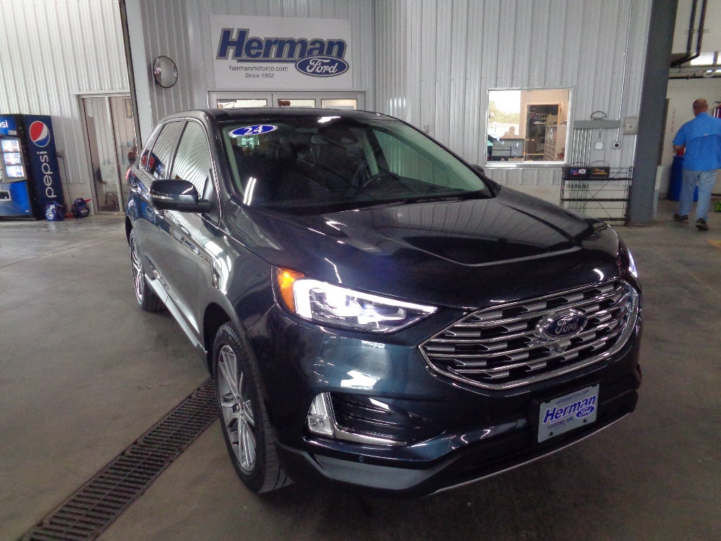 2024 Ford Edge Titanium