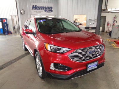 2022 Ford Edge Titanium