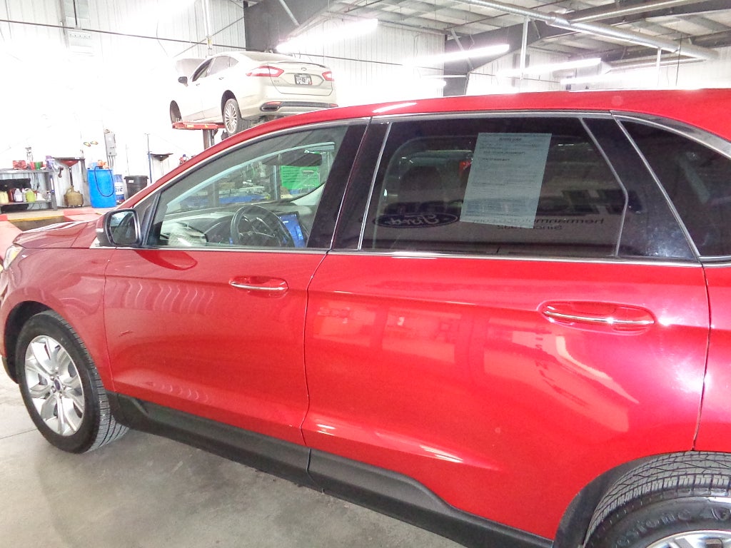 2021 Ford Edge Titanium