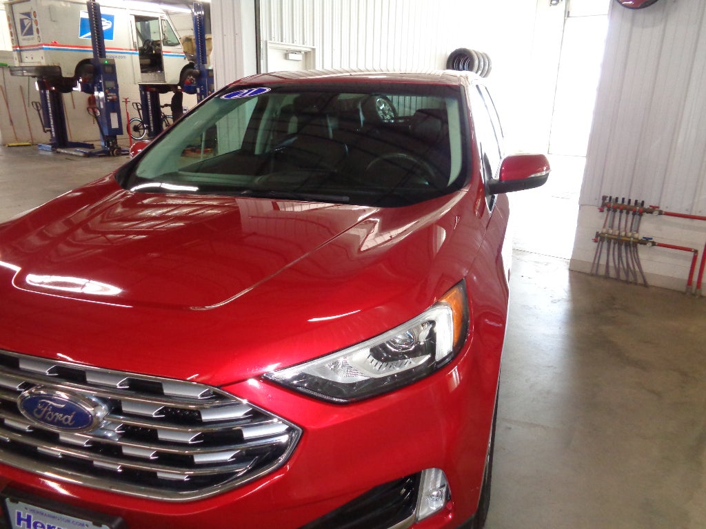 2021 Ford Edge Titanium