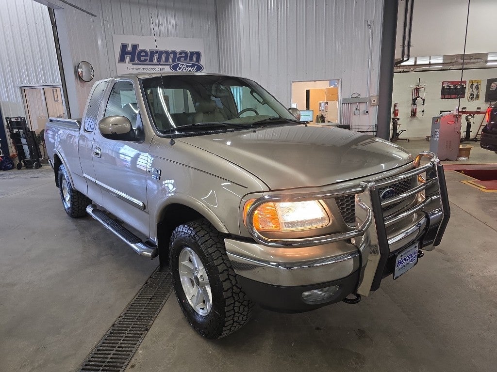 2003 Ford F-150 Lariat