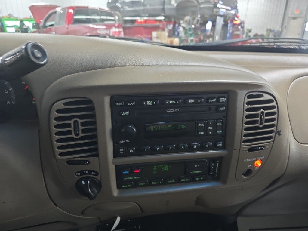 2003 Ford F-150 Lariat