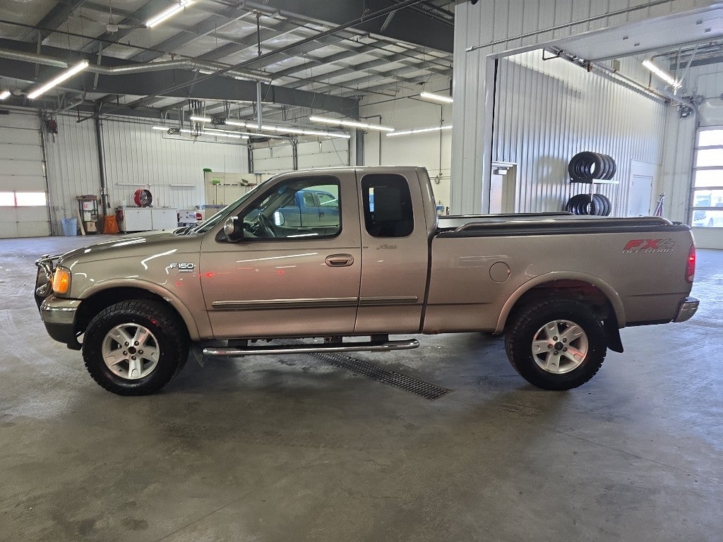 2003 Ford F-150 Lariat