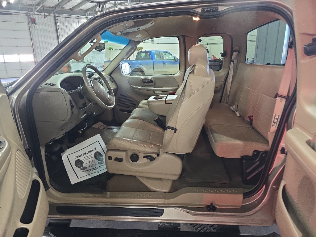 2003 Ford F-150 Lariat