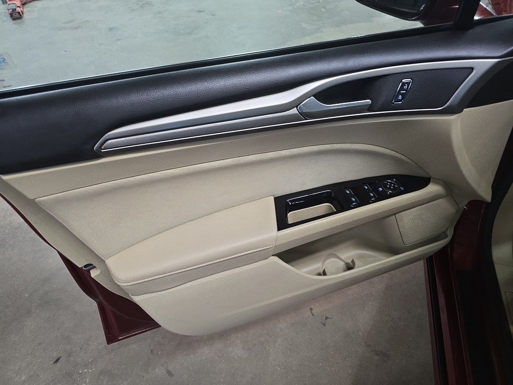 2014 Ford Fusion Hybrid SE Hybrid