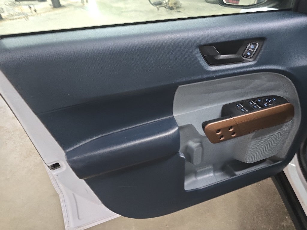 2022 Ford Maverick Base